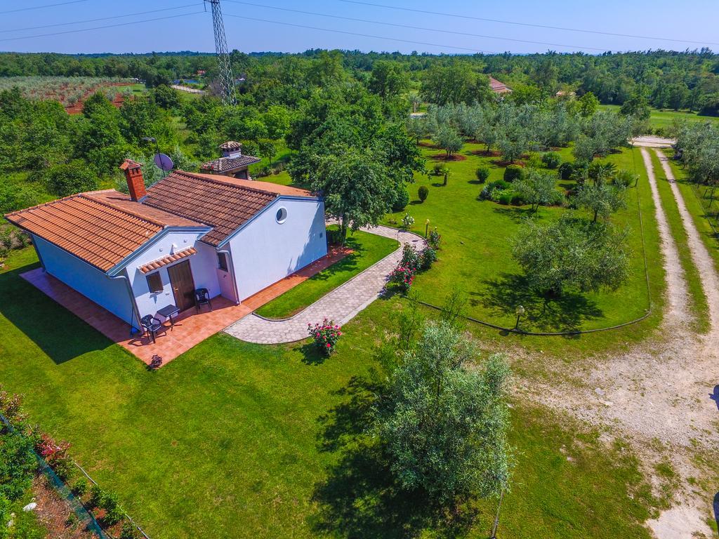 Holiday Home Sergo Porec Exterior photo