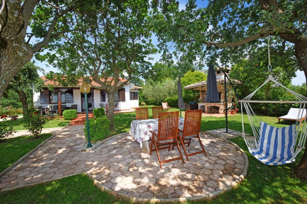 Holiday Home Sergo Porec Exterior photo