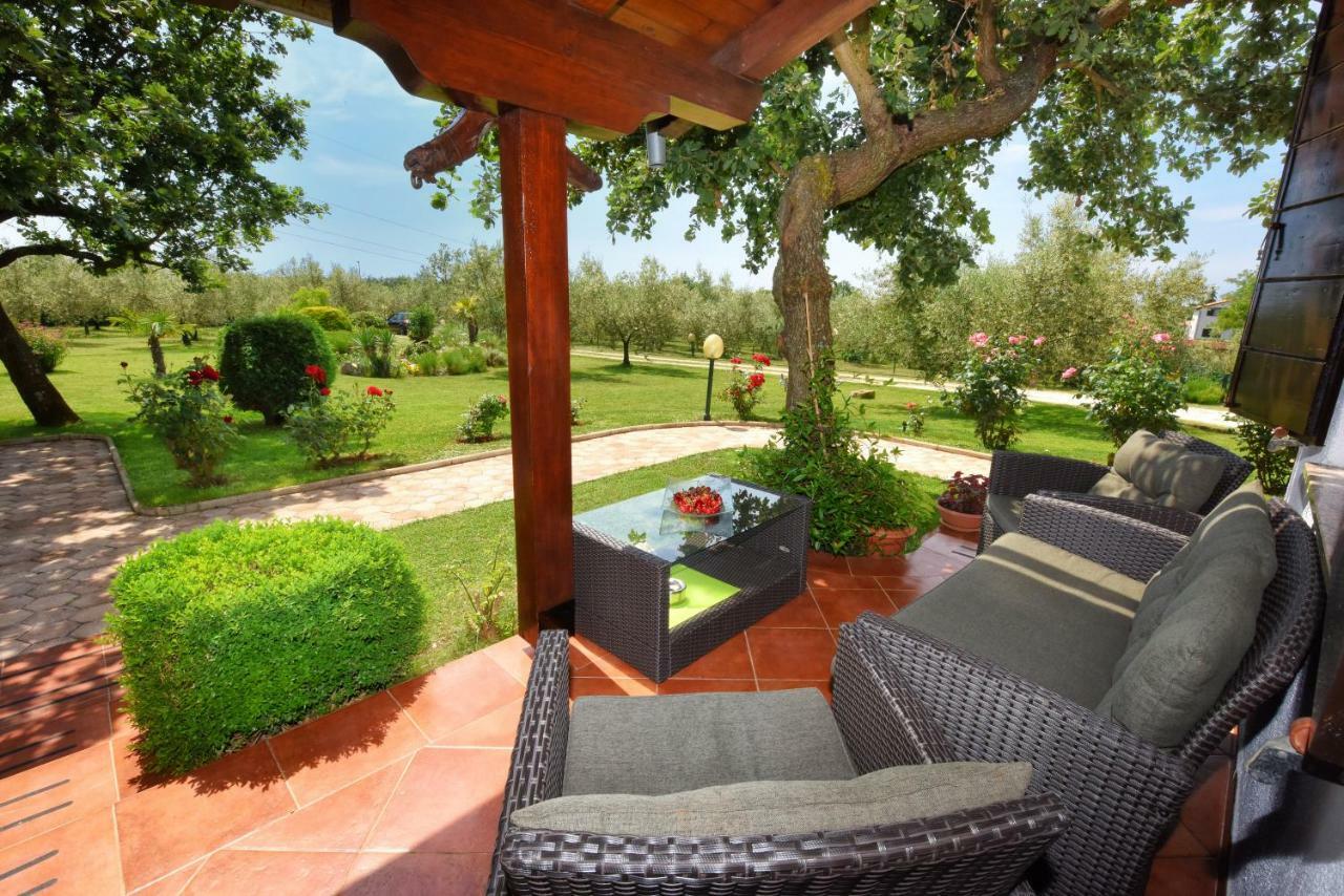 Holiday Home Sergo Porec Exterior photo