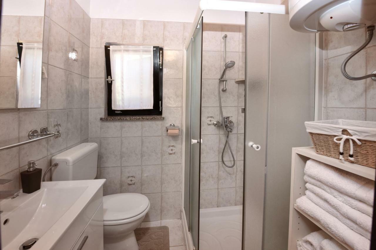 Holiday Home Sergo Porec Exterior photo